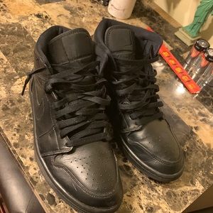 Men’s air Jordan 1 triple black
